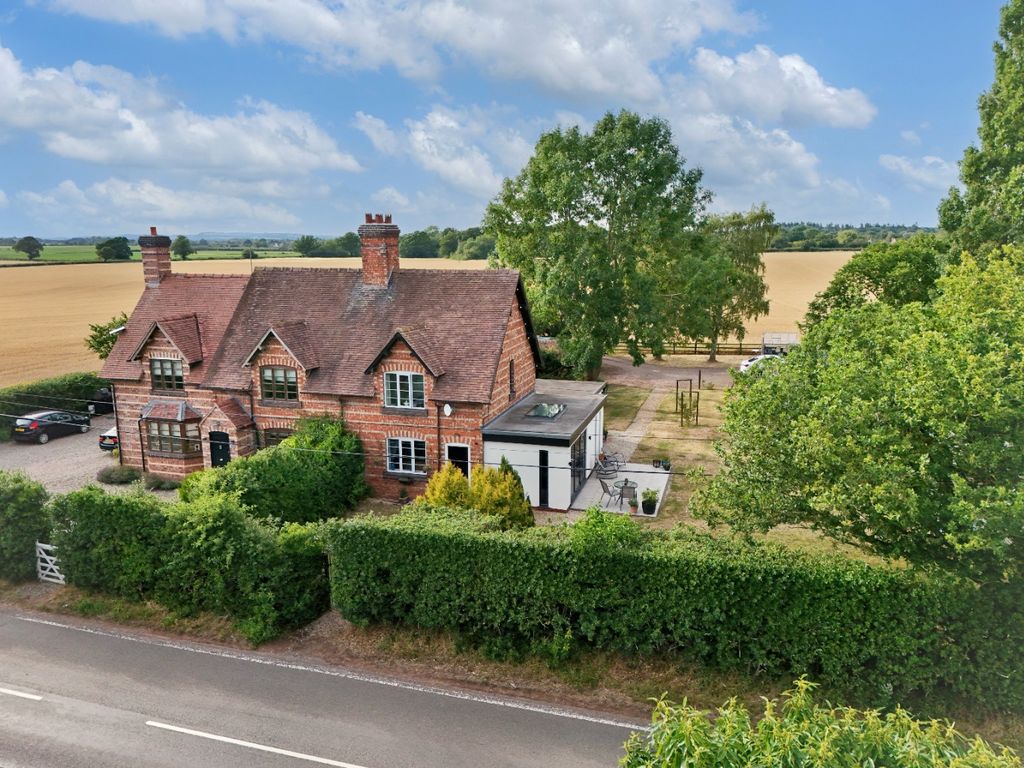 Property photo 1 of 31 4337640
