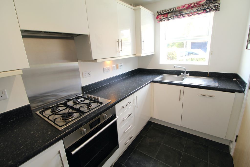 Property photo 3 of 13 Kitchen