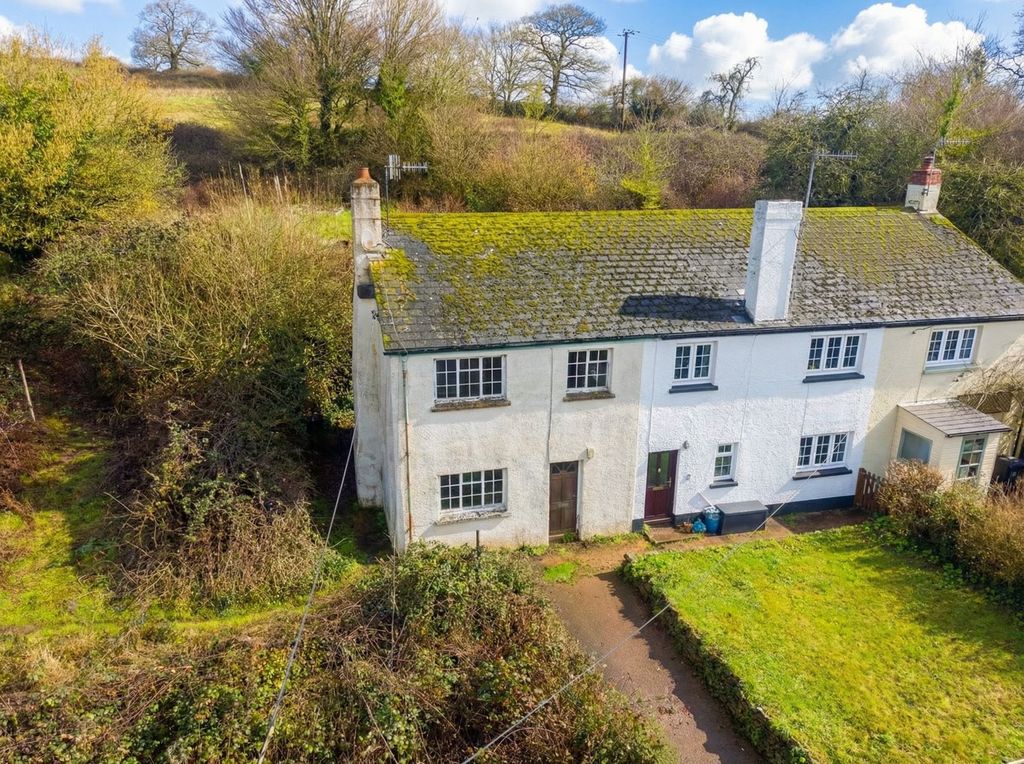 Property photo 1 of 28