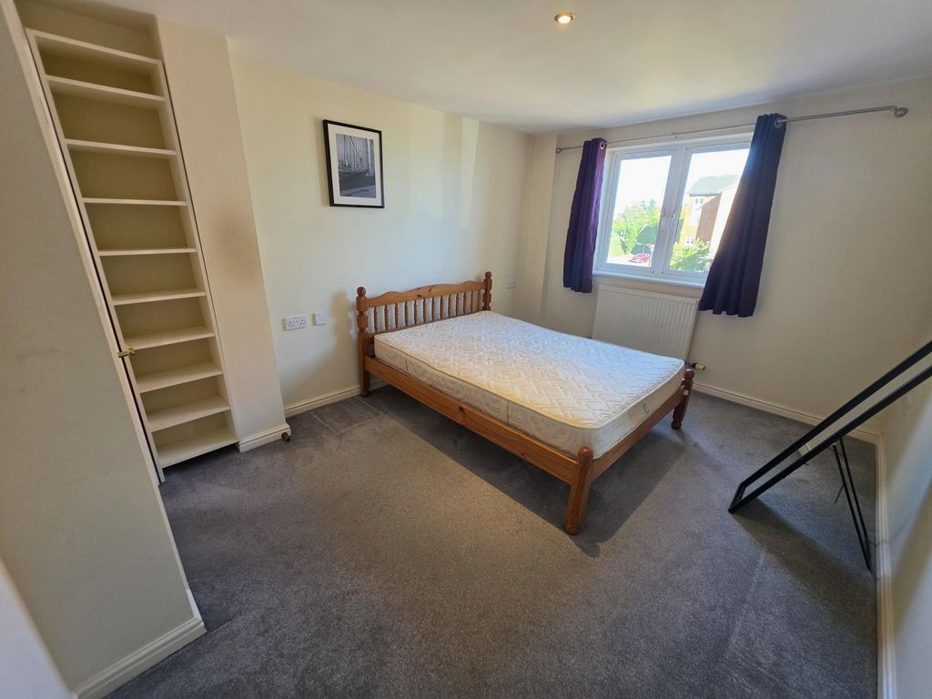 Property photo 3 of 26 Bedroom One