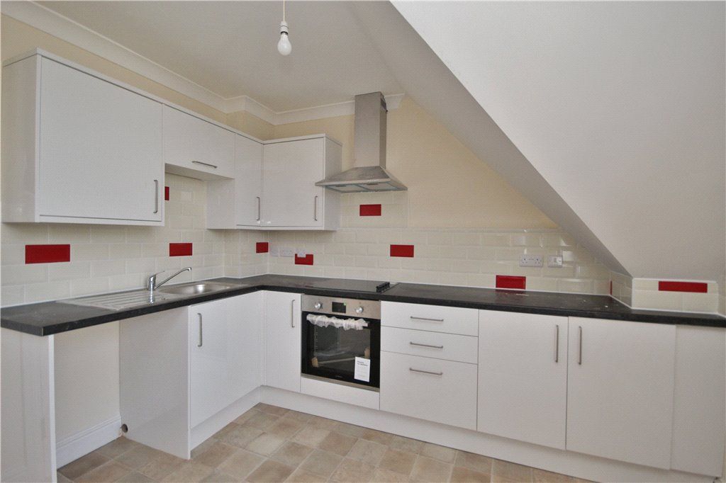 Property photo 3 of 6 Kitchen