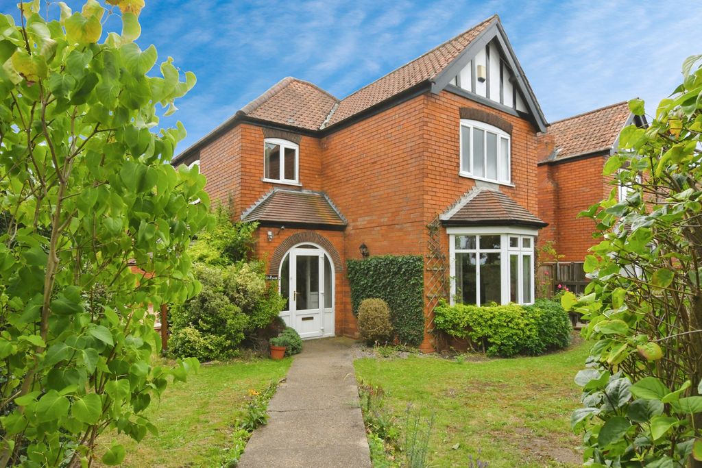 Property photo 1 of 15