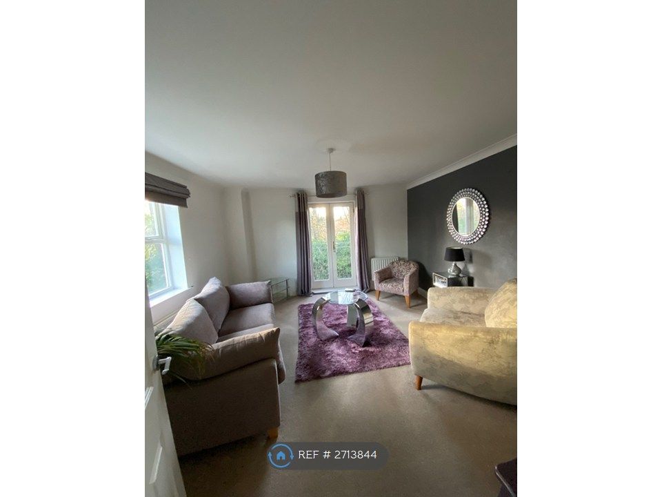 Property photo 2 of 6 Lounge With Juliet Balcony Overlooking Park