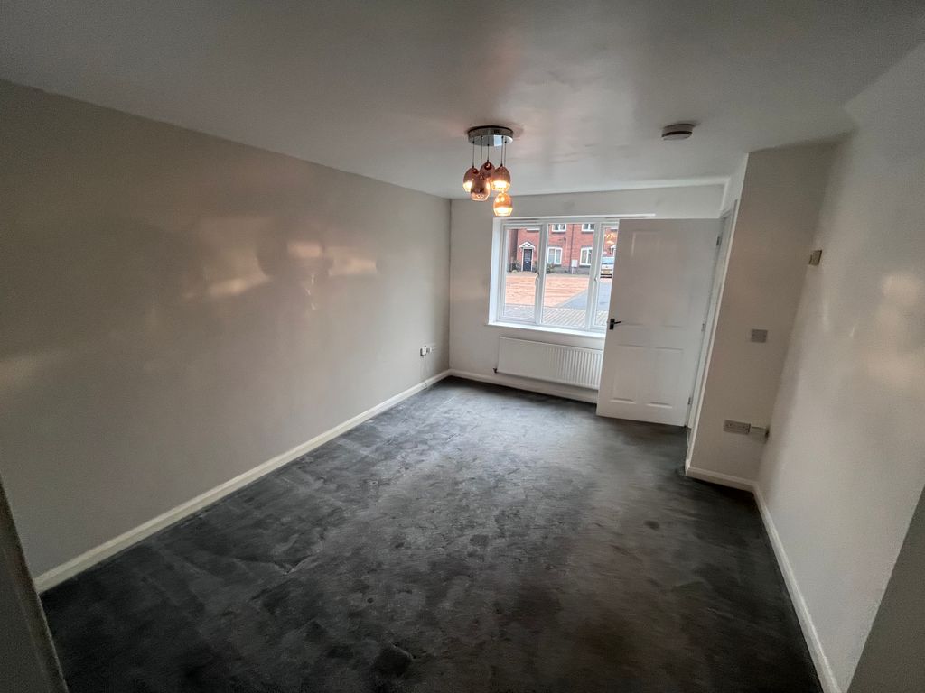 Property photo 3 of 13 Img_7300