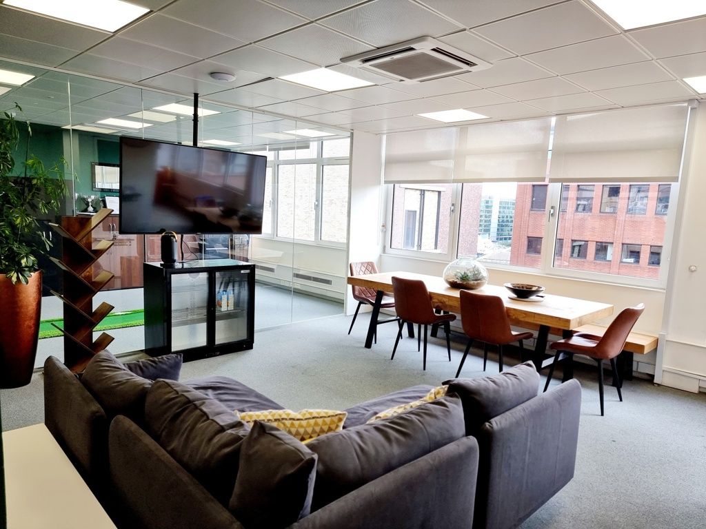 Property photo 1 of 11 Photo 11