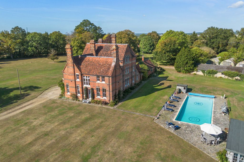 Property photo 2 of 71