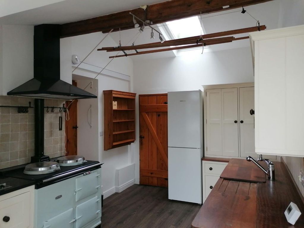 Property photo 3 of 20 Photo-2024-10-10-17-23-36.Jpg