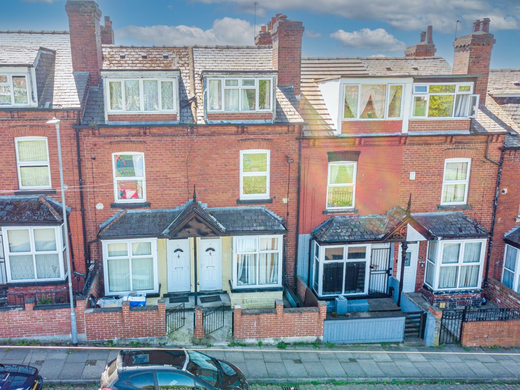 Property photo 1 of 13 Outside1