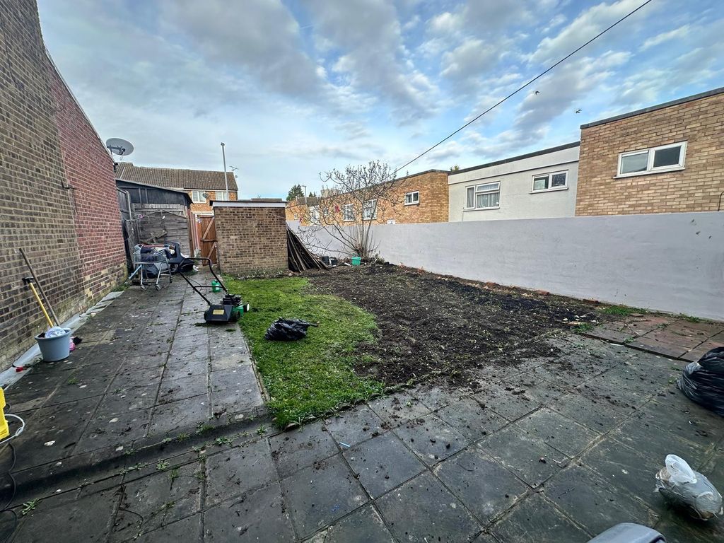 Property photo 2 of 19