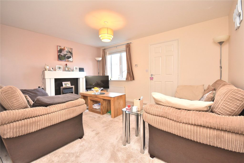 Property photo 2 of 18 Picture No. 09