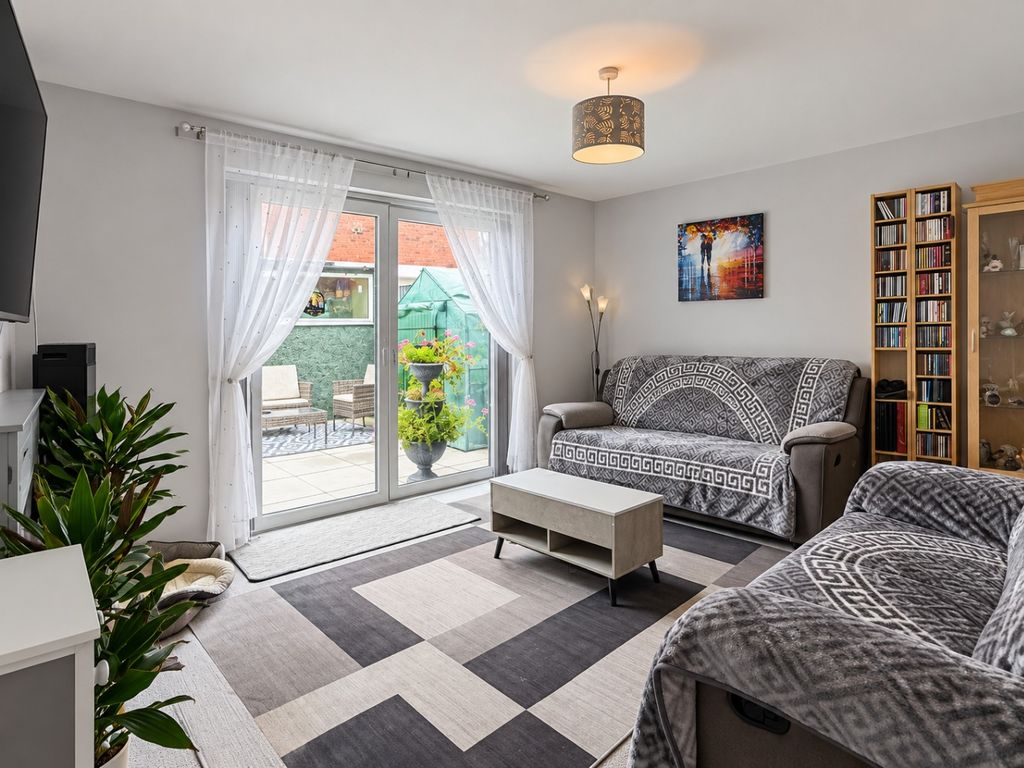 Property photo 2 of 13 5536414