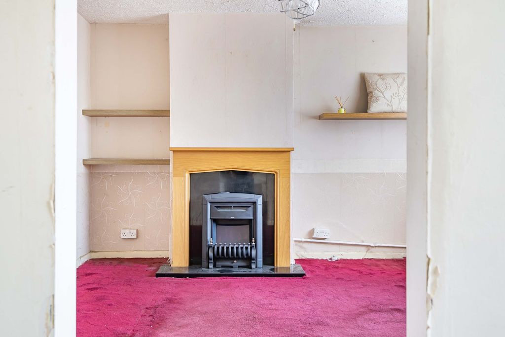 Property photo 3 of 16 1358614-6-68d3Be9257d81