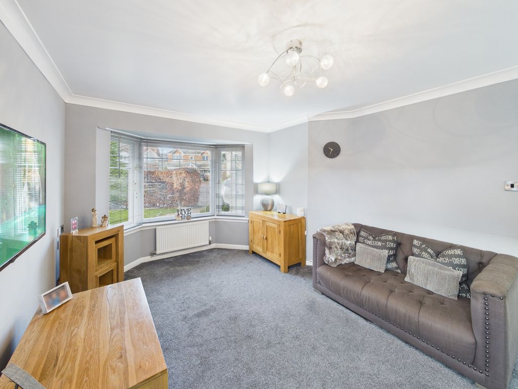 Property photo 3 of 31