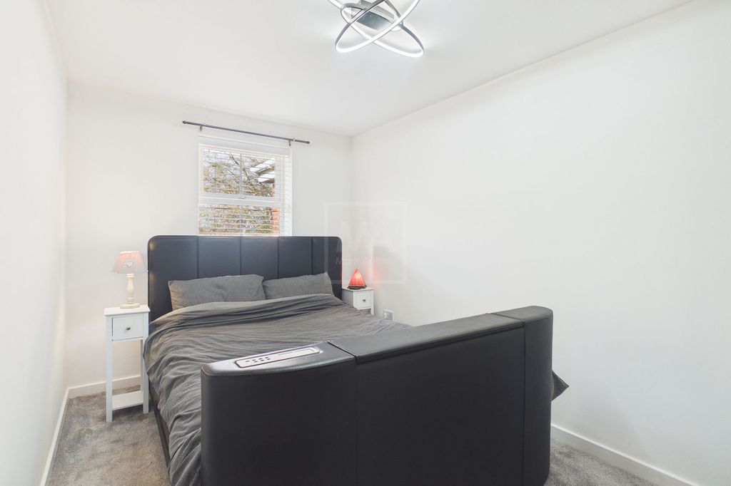 Property photo 3 of 6 Bedroom One