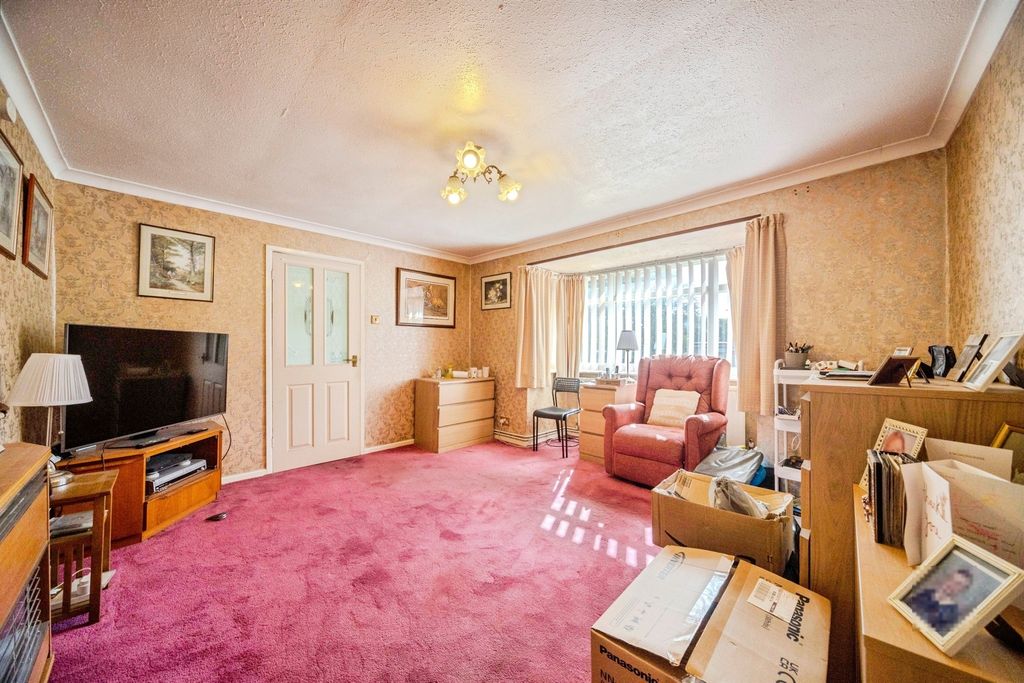 Property photo 3 of 23