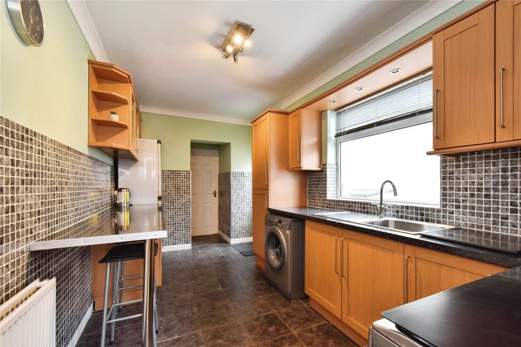 Property photo 3 of 15 Picture No. 32