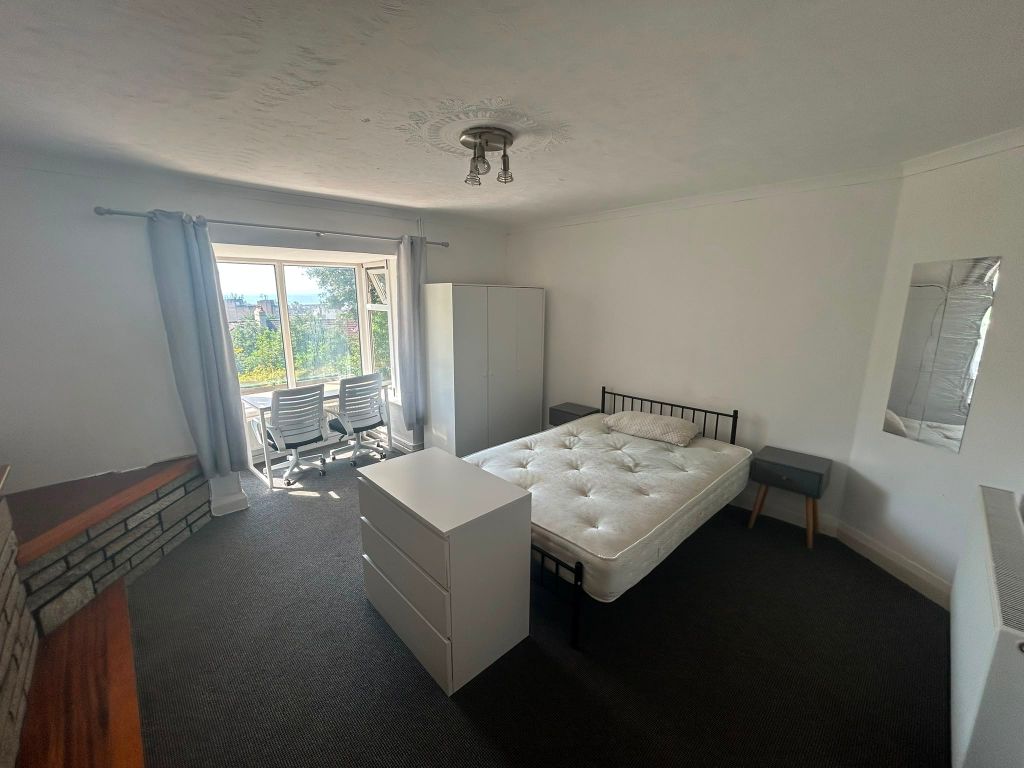 Property photo 1 of 4