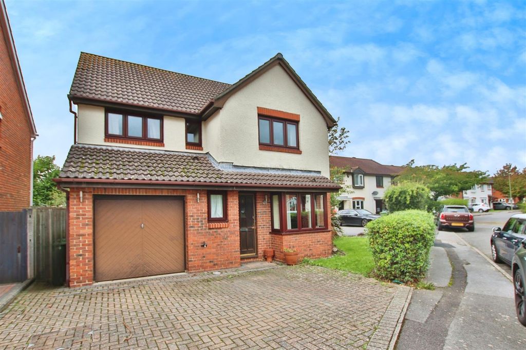 Property photo 1 of 13 4 Bedroom Detached For Sale