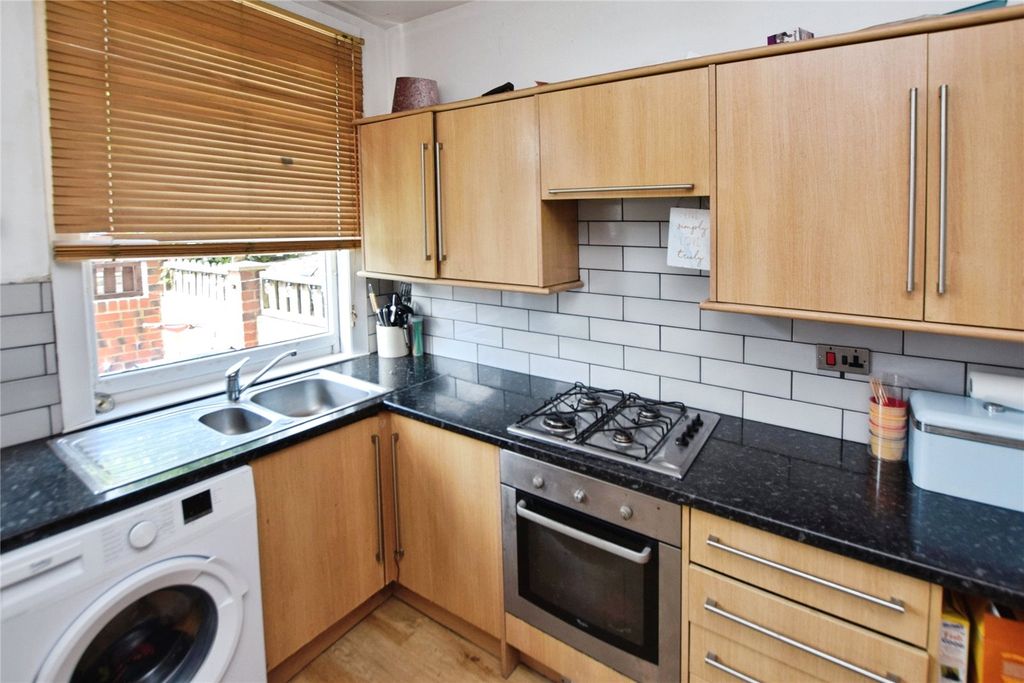 Property photo 3 of 8 Picture No. 07
