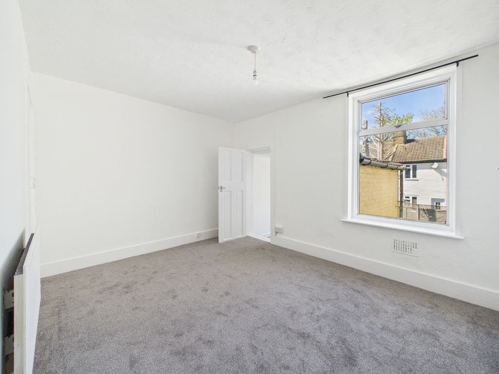 Property photo 3 of 8 Photo 3