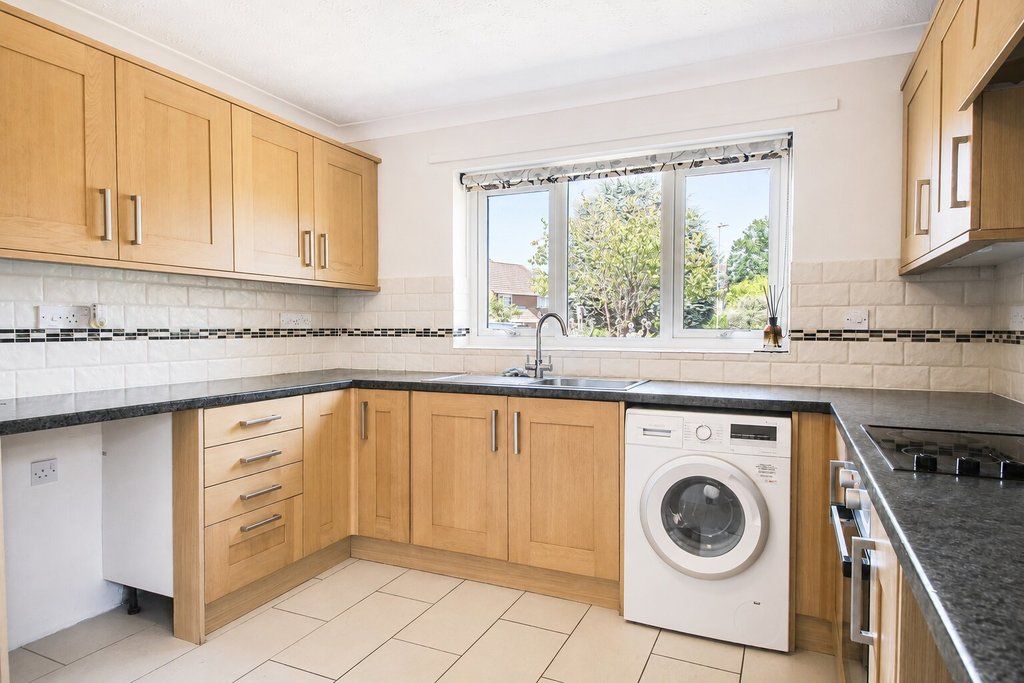 Property photo 2 of 11