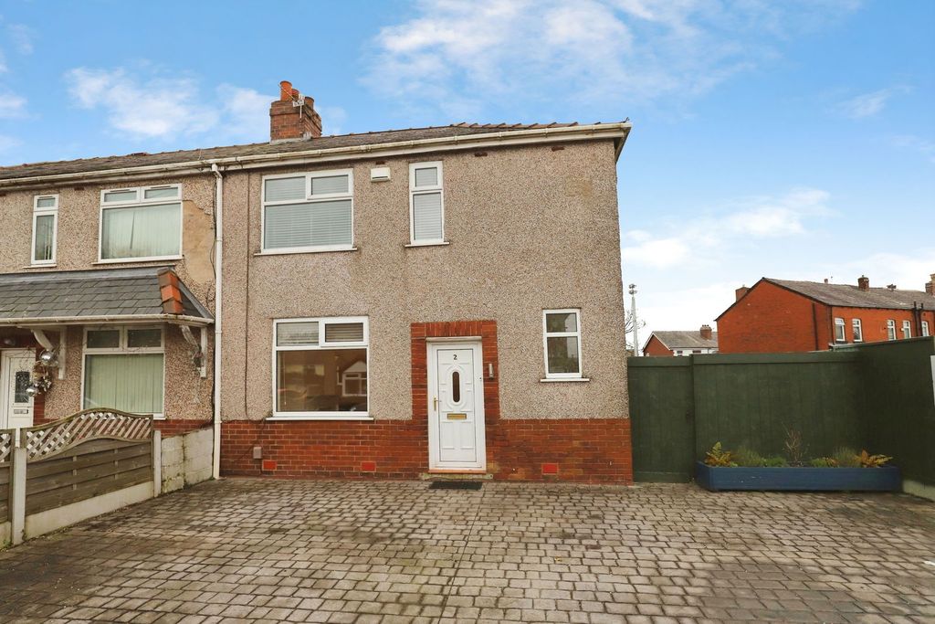 Property photo 1 of 26