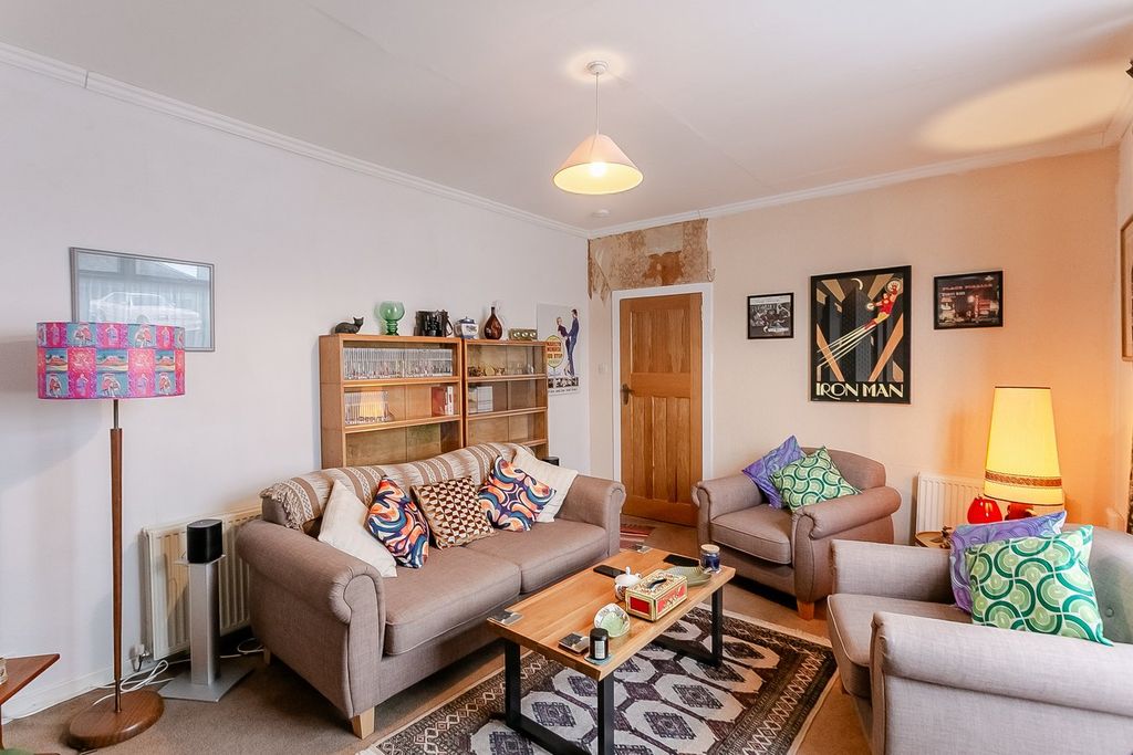 Property photo 3 of 29