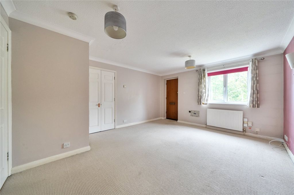 Property photo 3 of 11 Picture No. 18