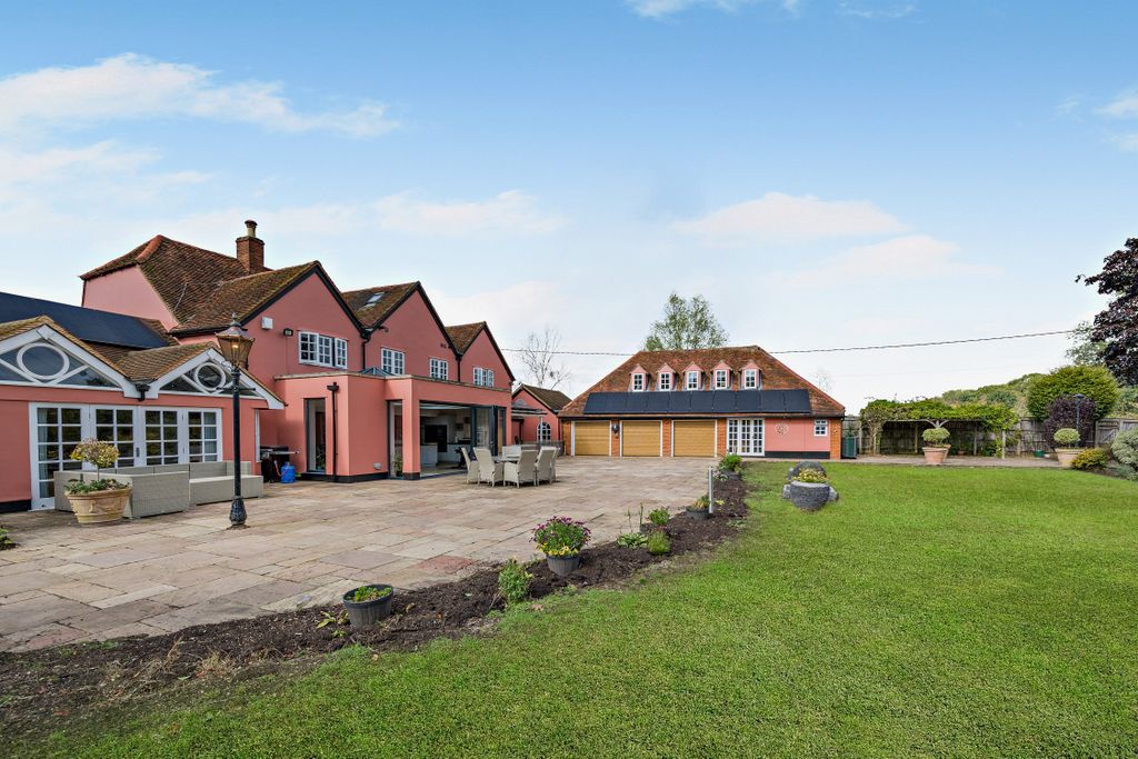 Property photo 3 of 23 Picture No. 04