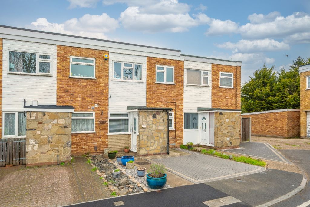 Property photo 1 of 15 5004840