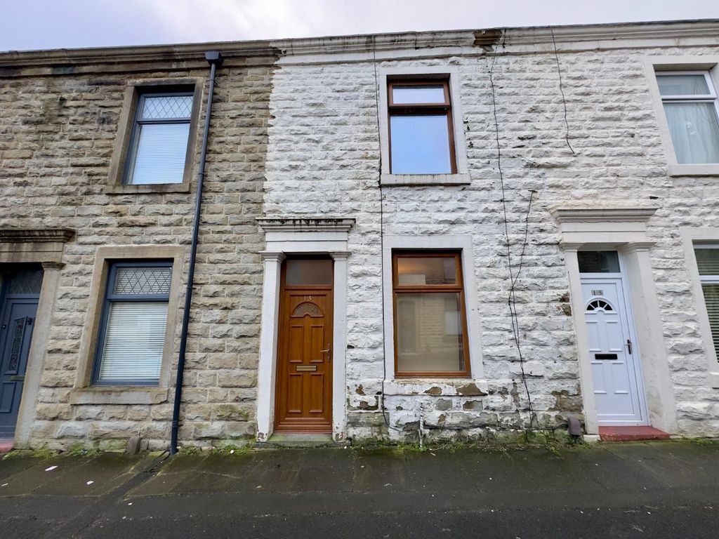 Property photo 1 of 12 Howarth Street, Rishton For Sale, Petty Real Estat