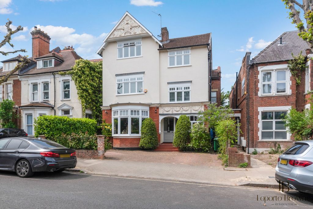 Property photo 3 of 53
