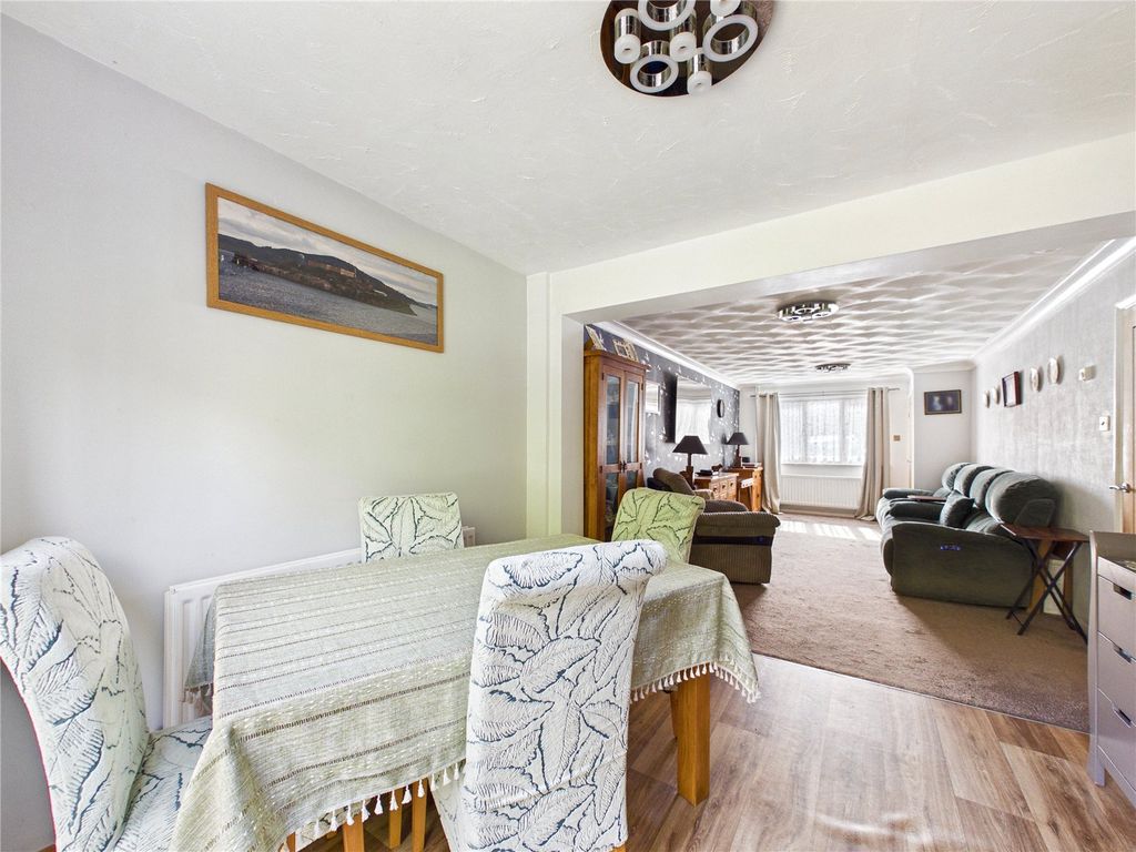 Property photo 2 of 31 Picture No. 05