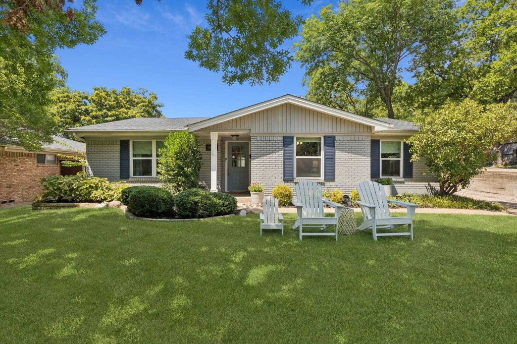 Property photo 1 of 28