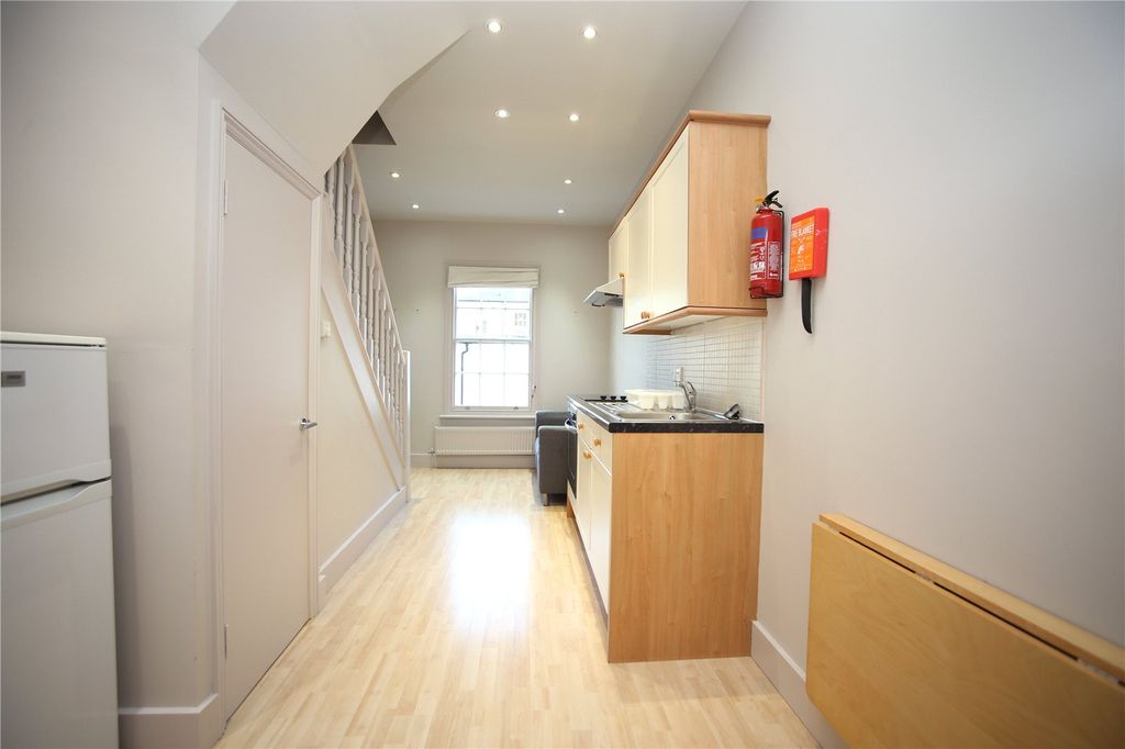 Property photo 3 of 8 Picture No. 08