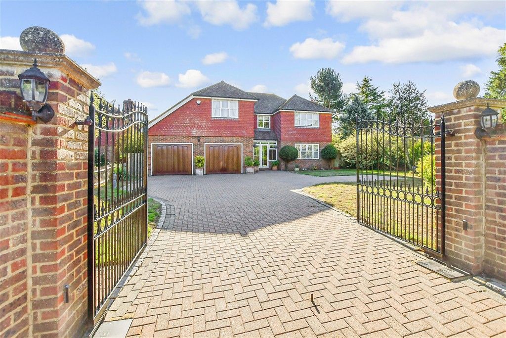 Property photo 1 of 16 External (Web)