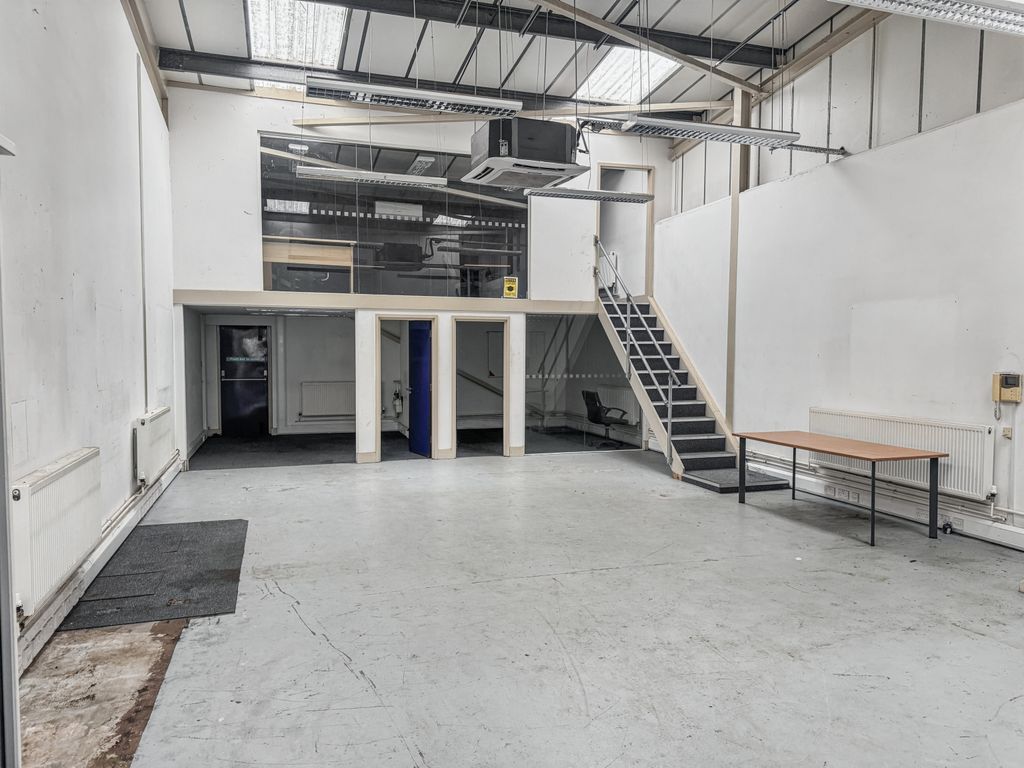 Property photo 2 of 5