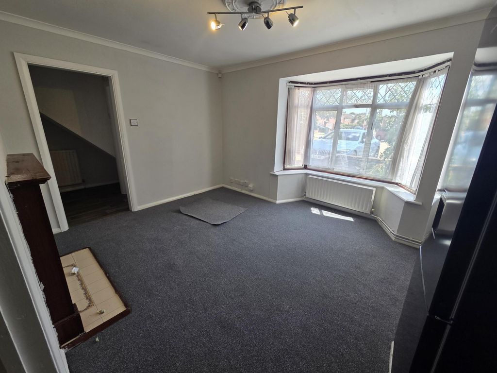 Property photo 2 of 15 Gallery