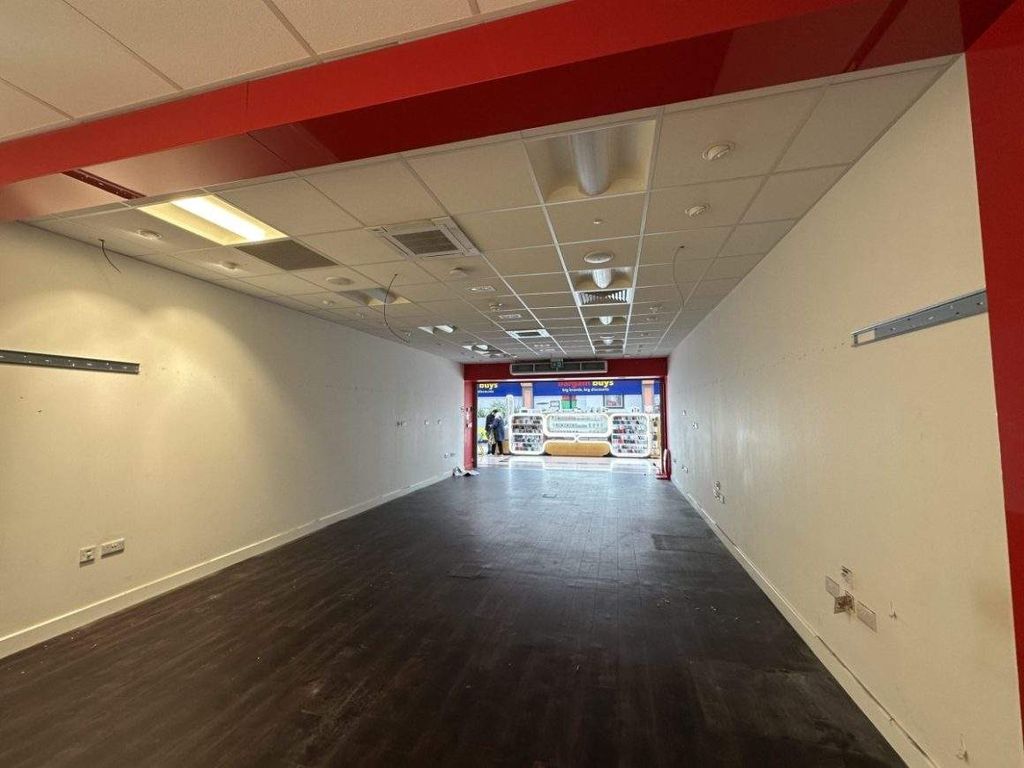 Property photo 3 of 5