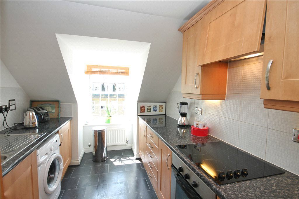 Property photo 2 of 8 Kitchen