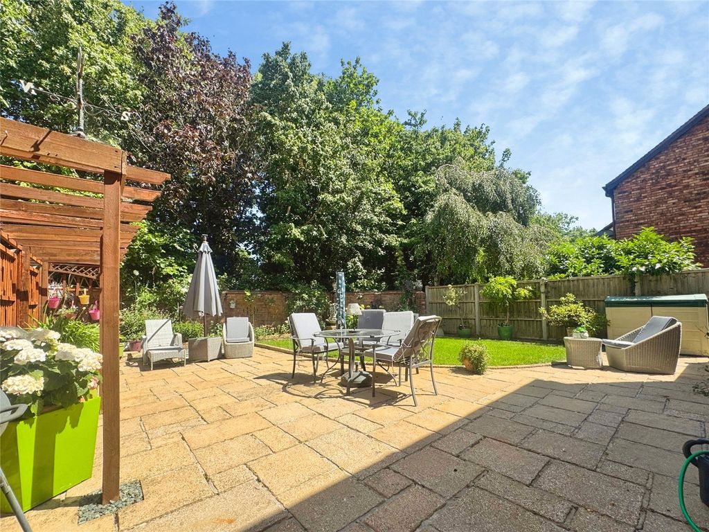 Property photo 3 of 16 Picture No. 13