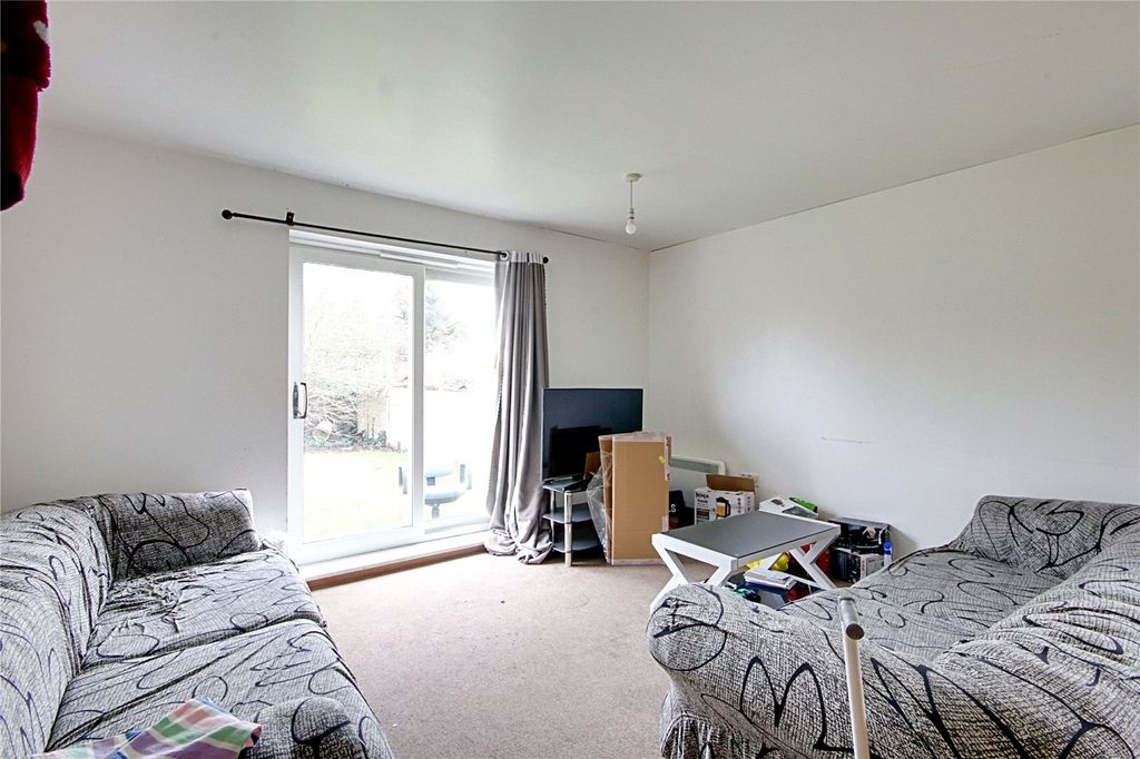 Property photo 3 of 9 Picture No. 16