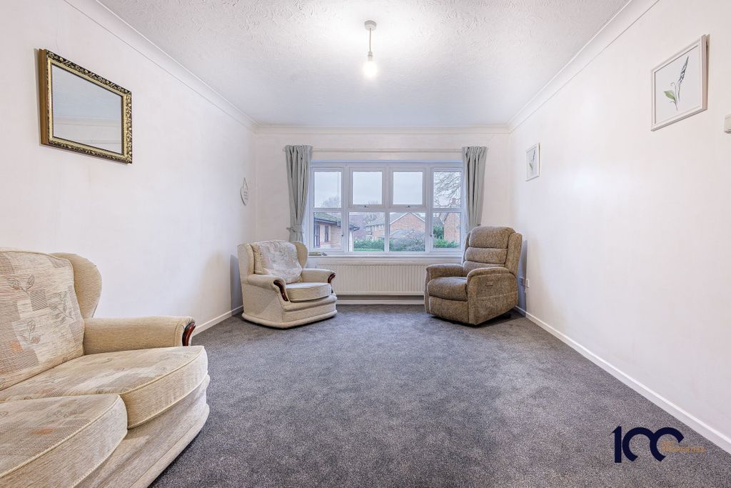 Property photo 2 of 9