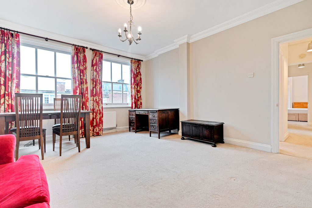 Property photo 2 of 9 Photo 02