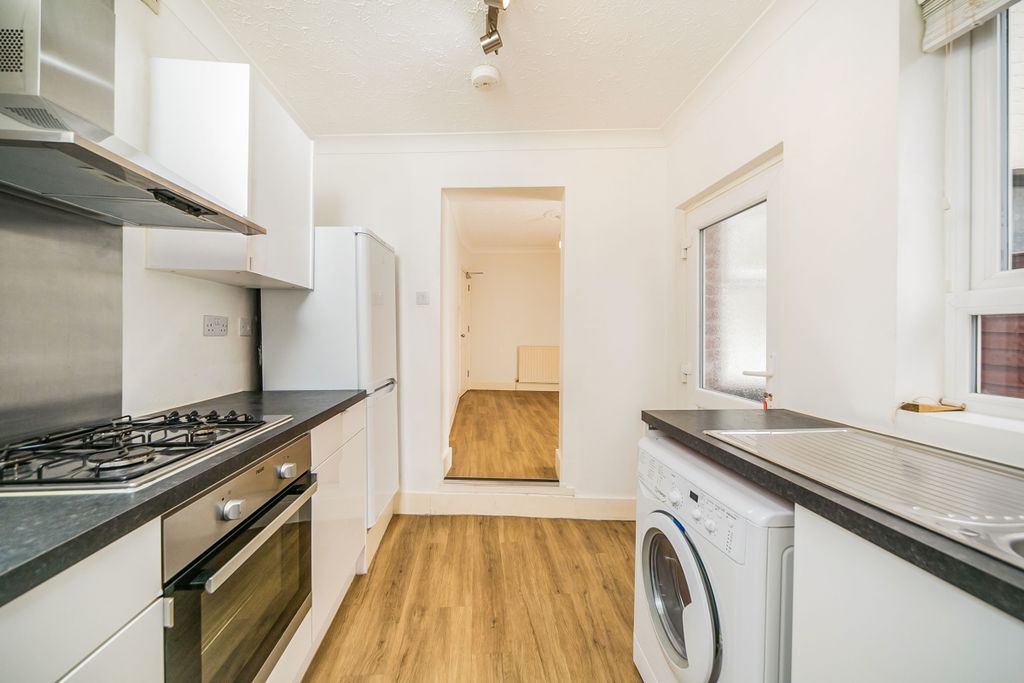 Property photo 3 of 10 99E5d189-F836-4162-A