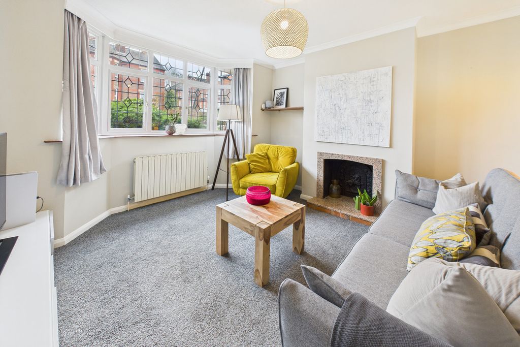 Property photo 2 of 23