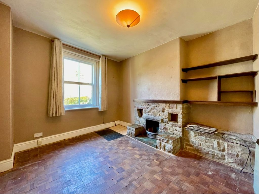 Property photo 3 of 13