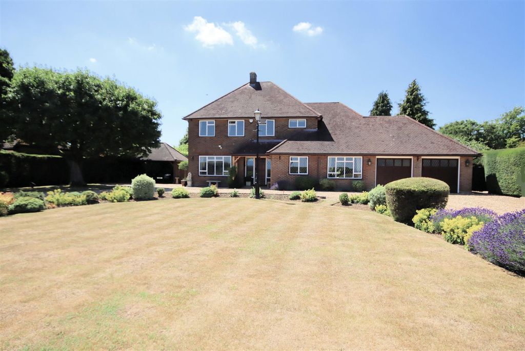 Property photo 1 of 62 305Sharpenhoerd-Hfrt2.Jpg