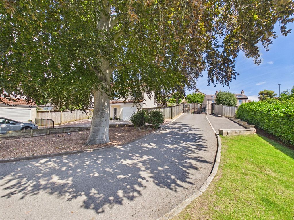 Property photo 3 of 26 Picture No. 36
