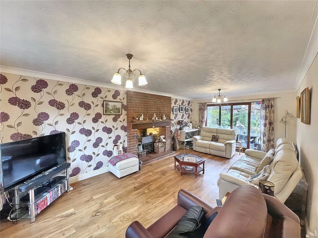 Property photo 3 of 19 Picture No. 08